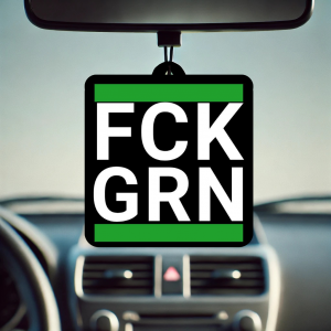FCK GRN Duftbaum (70 mm x 70 mm) – Duft nach grünem Apfel und markantes FCK GRN-Design für Autos oder Büro.